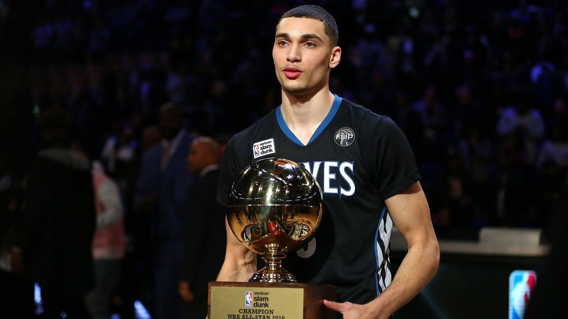 手语啦啦队表演赛 将体育与无障碍沟通结合